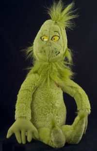 Kohl's Dr Seuss Grinch Who Stole Christmas 21" Grinch Stuffed Plush w/Heart